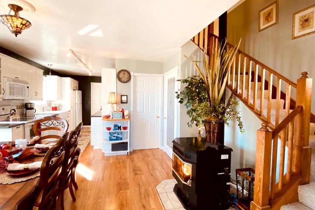 The Victorian Spa Retreat Port Angeles Bagian luar foto