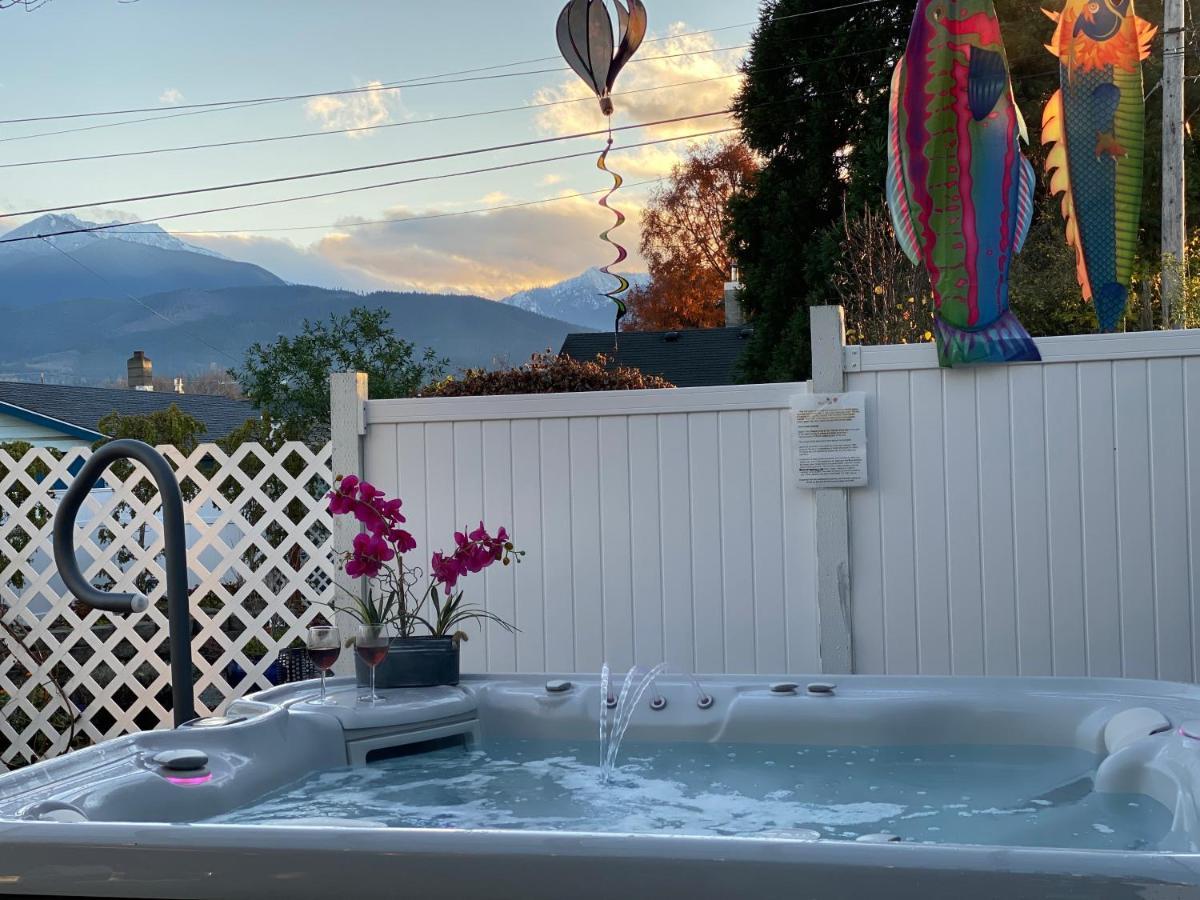 The Victorian Spa Retreat Port Angeles Bagian luar foto