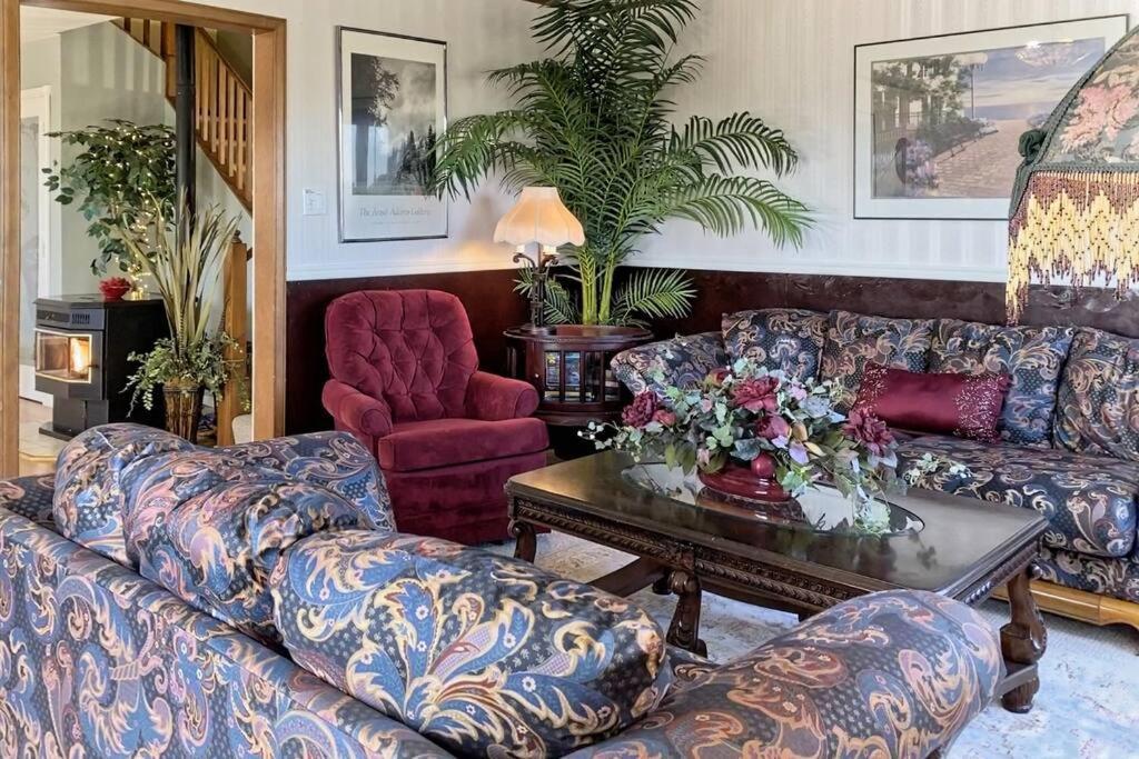 The Victorian Spa Retreat Port Angeles Bagian luar foto